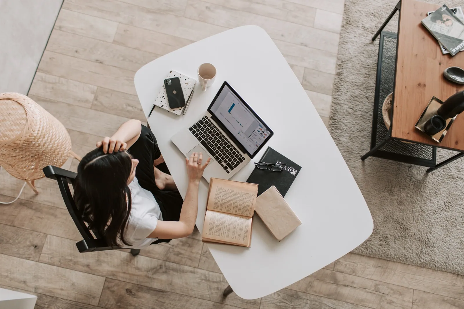 Reasons Why Your Agency Should Become a White Label Mobile App Reseller