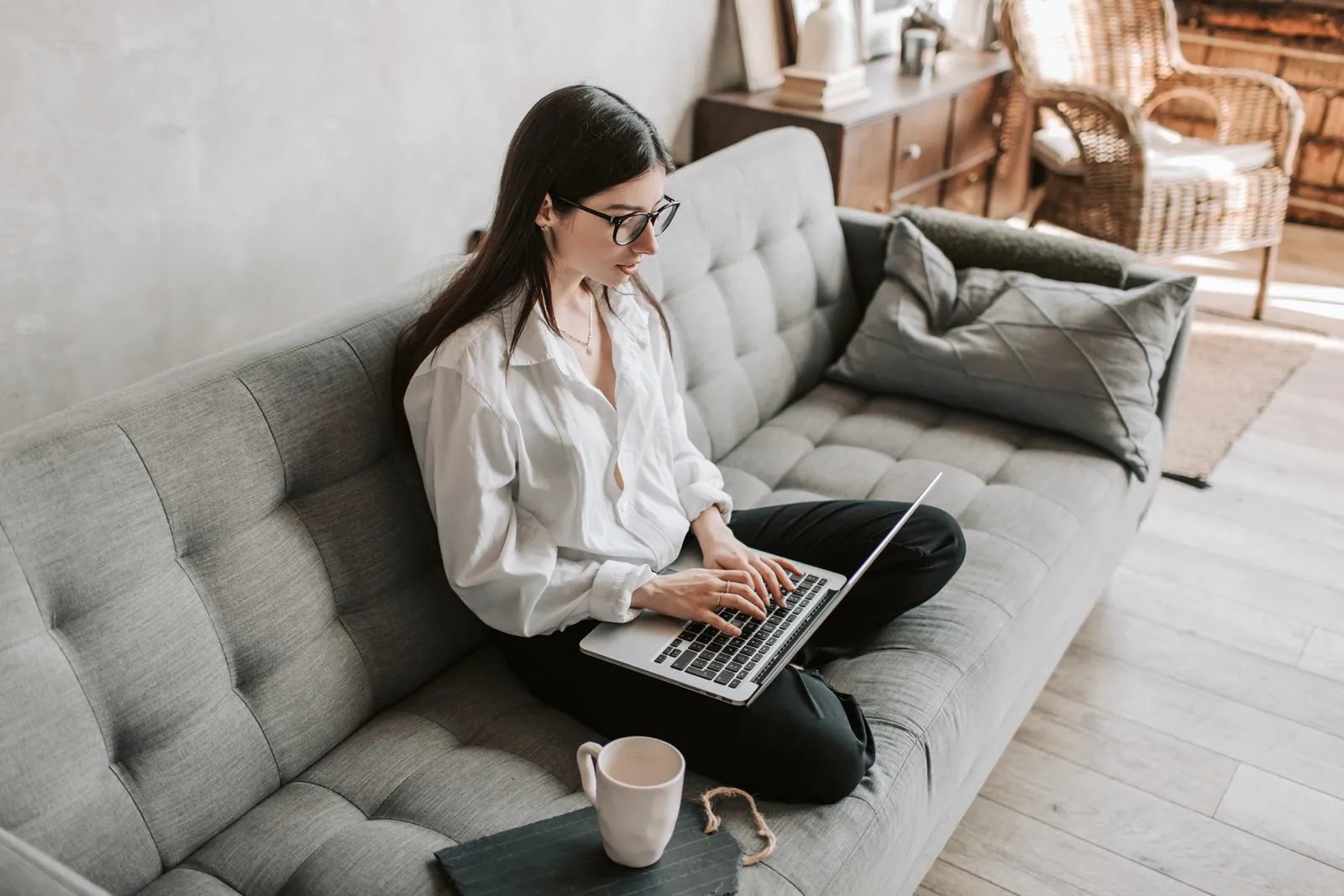 Reasons to Become White Label Mobile App Reseller