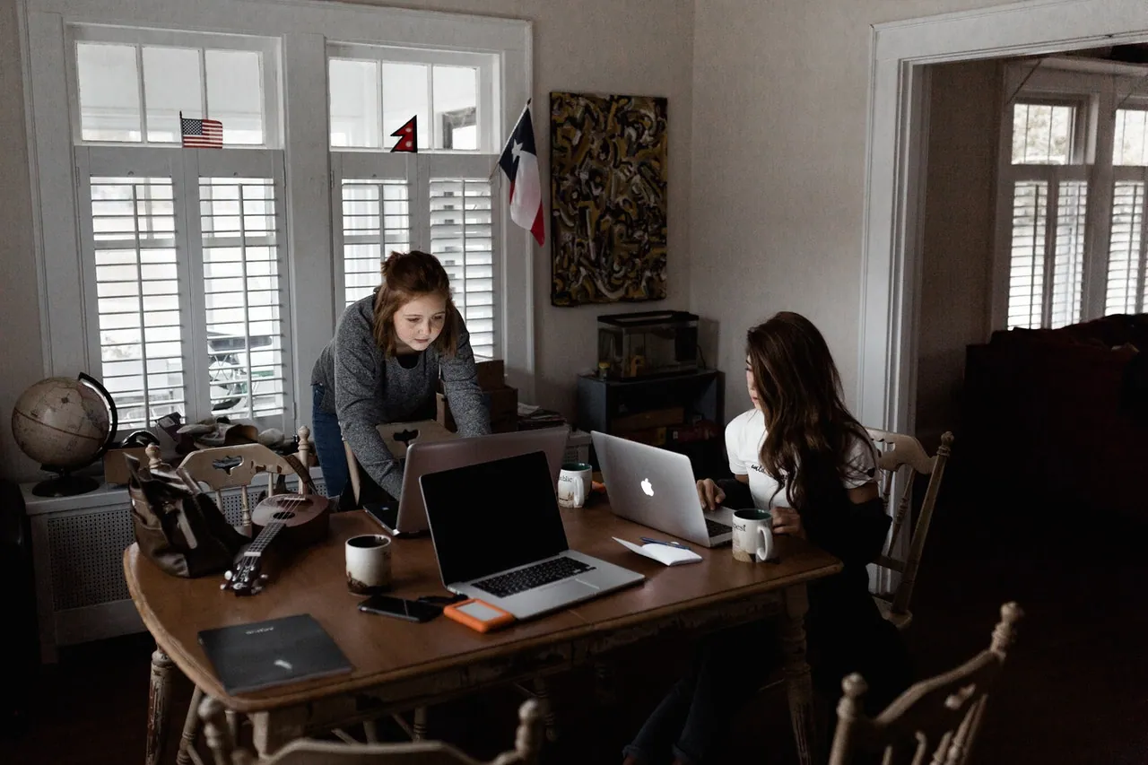 How to Become an Entrepreneur: Steps and Tips for Success