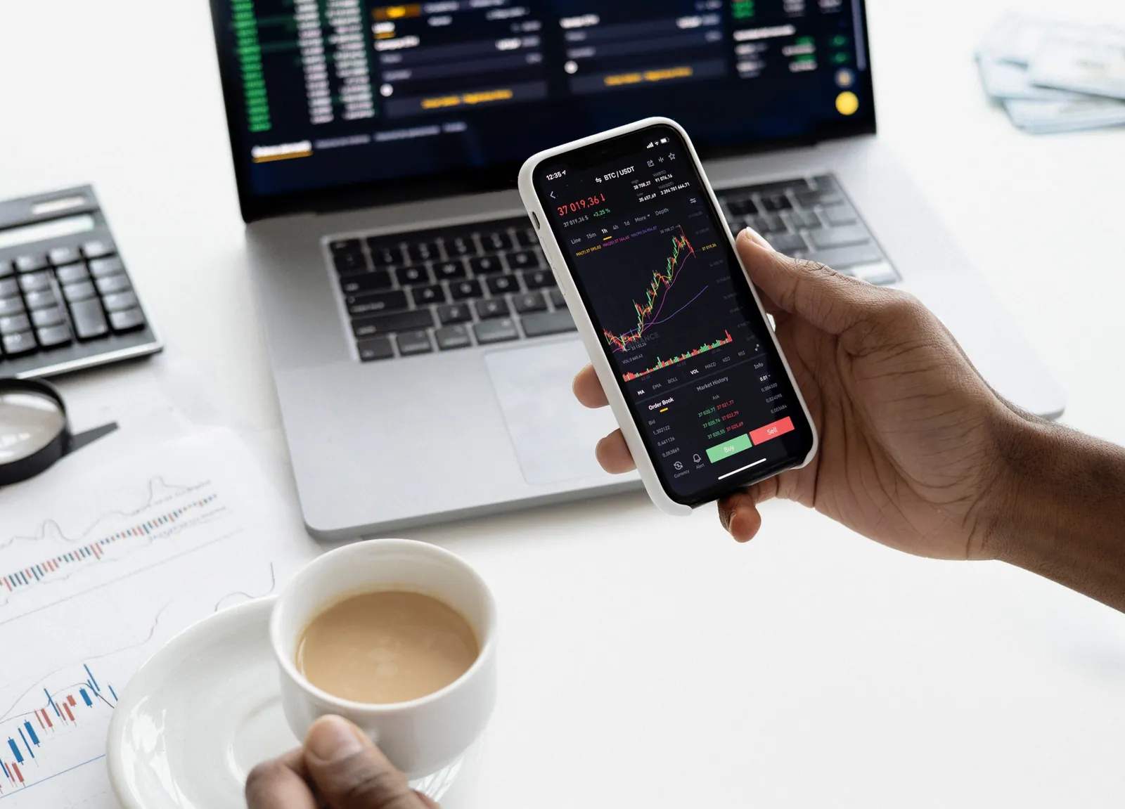 How to make a Passive Income and Build Long-Term Wealth